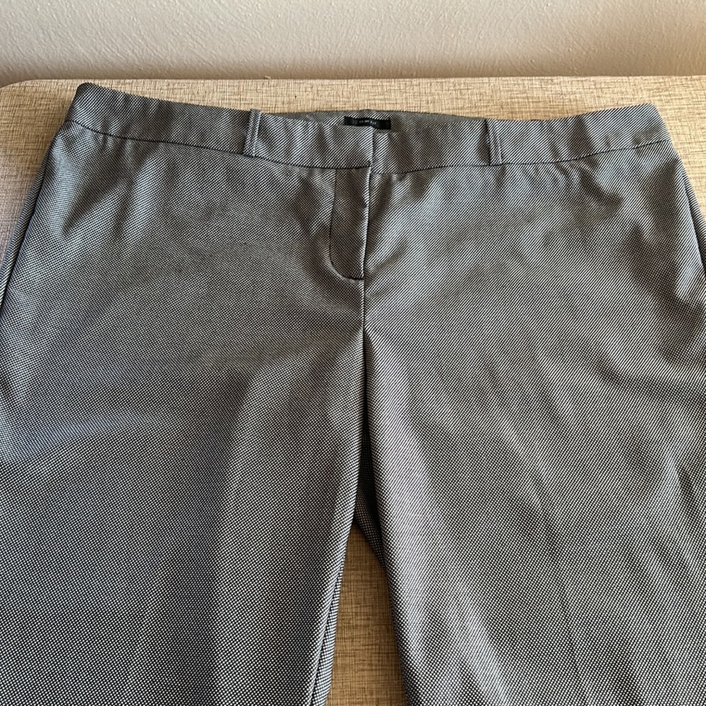 💜NWT Worthington Plus size 16W dress pants. Grey slim fit. Classic / timeless